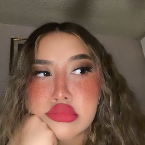 Meet your Posher, Lessly